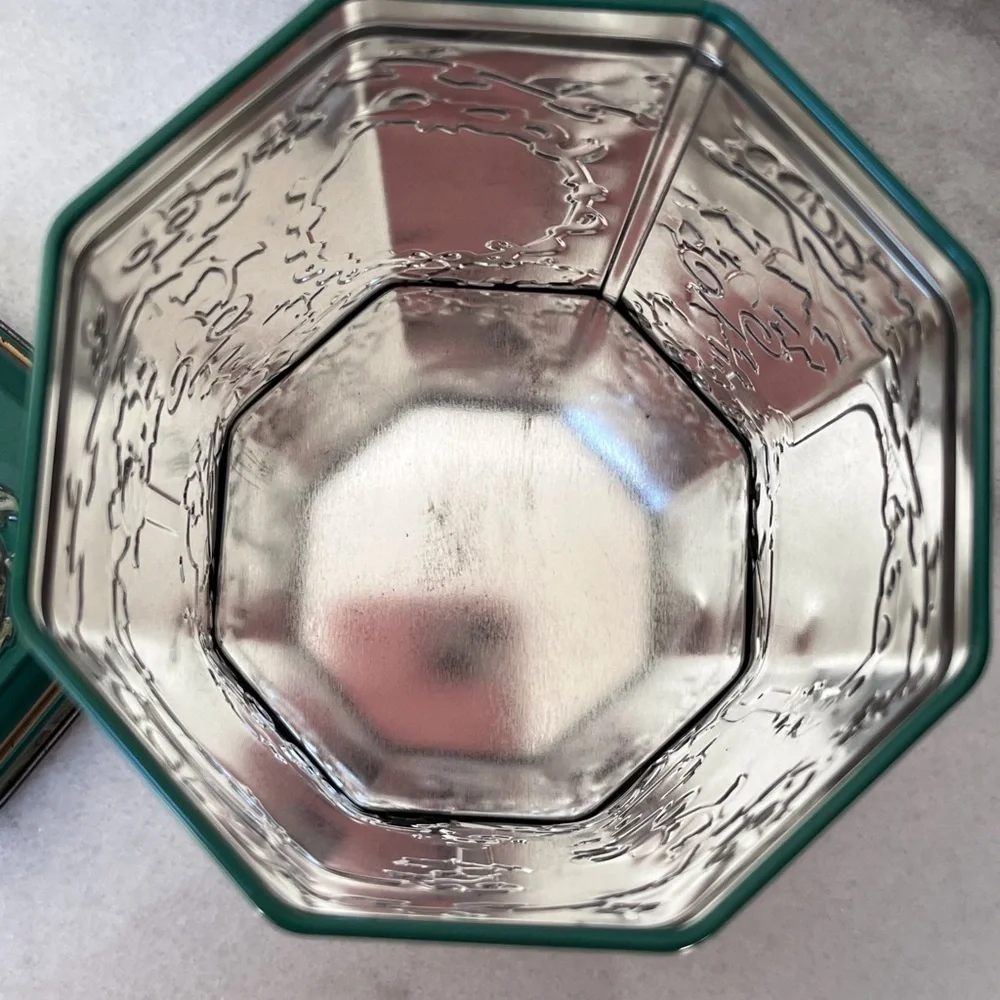 Music box Germany Embossed Octagon Tin Cookie Green 2007 We Wish You A Merry Xma - Picture 5 of 9